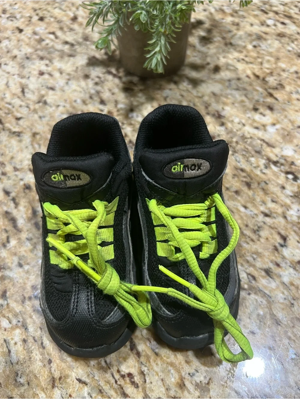 Nike AirMax Toddler Black & Neon Green Athletic Sneakers 7C